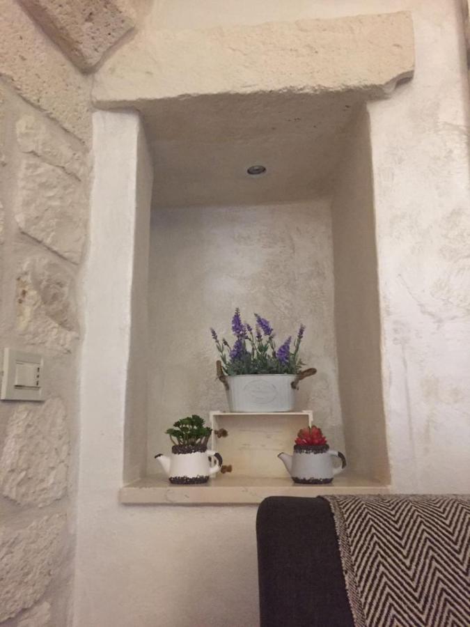 La Nicchia Di Paola Apartment Ostuni Bagian luar foto