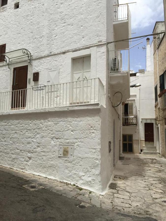 La Nicchia Di Paola Apartment Ostuni Bagian luar foto